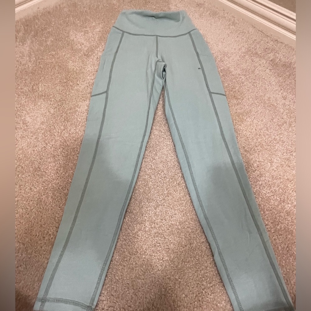 NWT American Eagle Mint green Everything Pocket Legging size XS